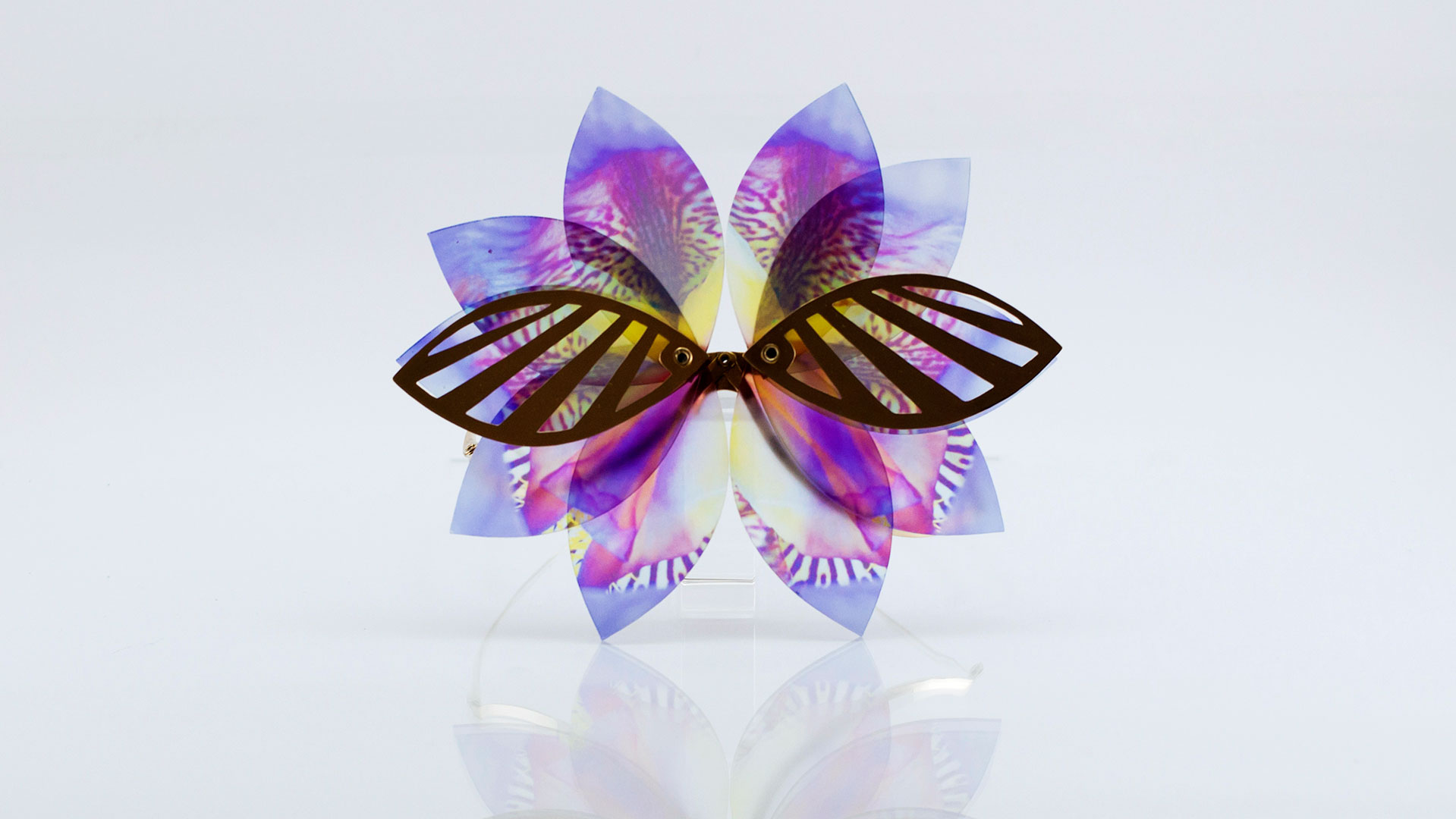 22-blooming-sonja-iglic-eyewear-googles-sunglasses-jewelry-accessories-flower-minimal-secession-kinetic-opening-folding-mechanism-designer-purple-yellow